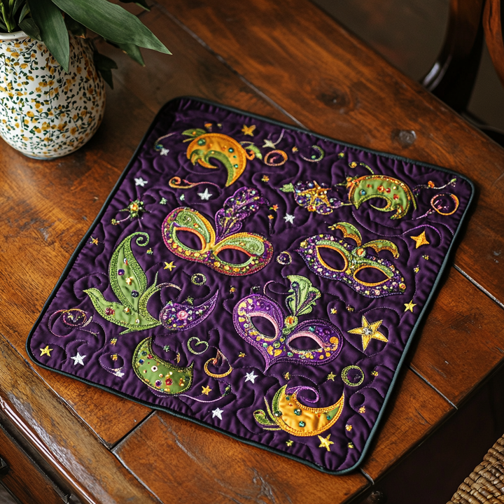 Mardi Gras Elegancia - terítő (NCU0DK4305)