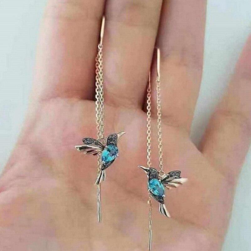Zománcozott és cirkónia kolibri formájú fülbevalók